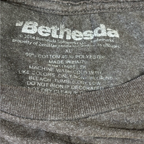 Gray Graphic Tee with Iconic Character Design - Picture 2 of 2